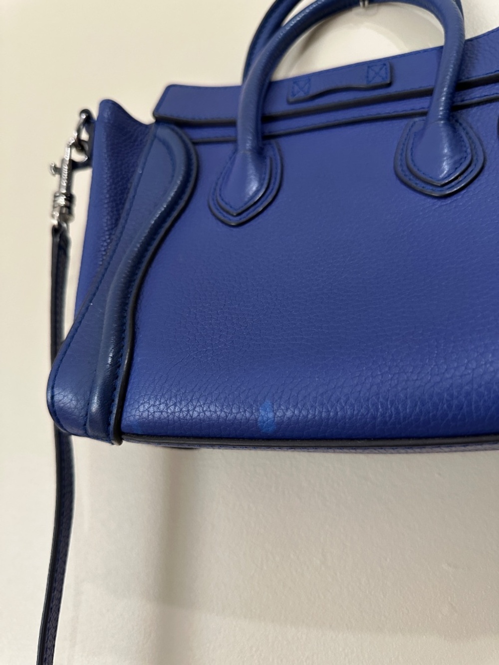 CELINE nano luggage crossbody in a limited edition blue - Picture 8 of 16